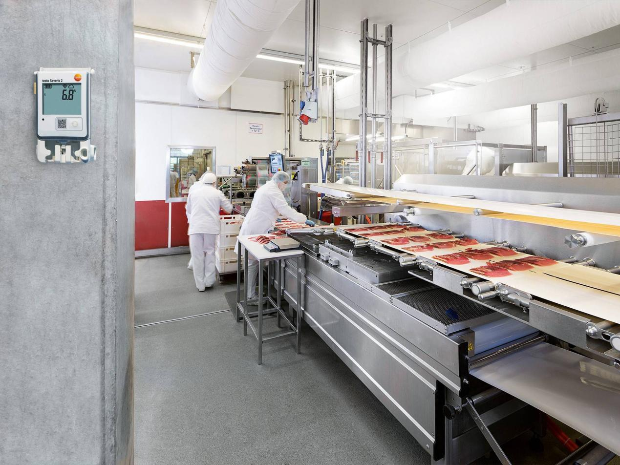 Applicering av kylare i stor produktionslinje för livsmedelsbearbetning